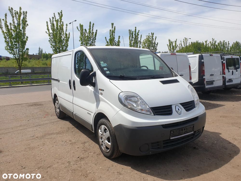 Renault trafic - 3