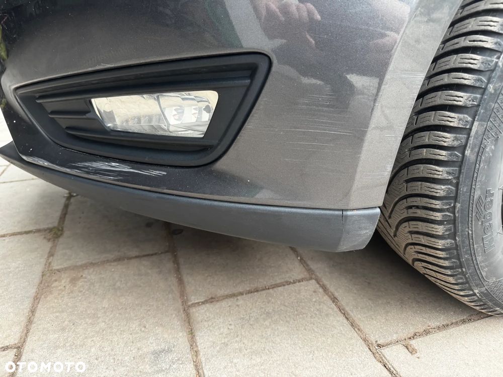 Ford Focus 1.6 SYNC Edition - 9