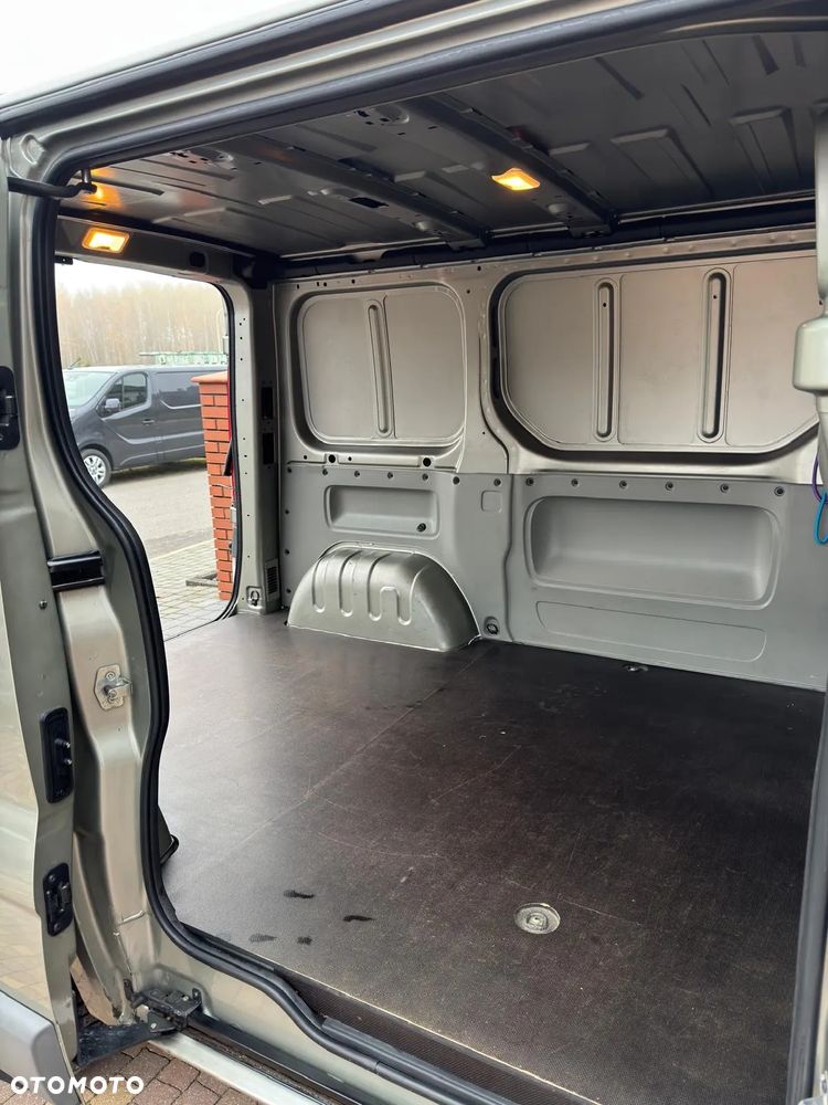Renault Trafic - 2