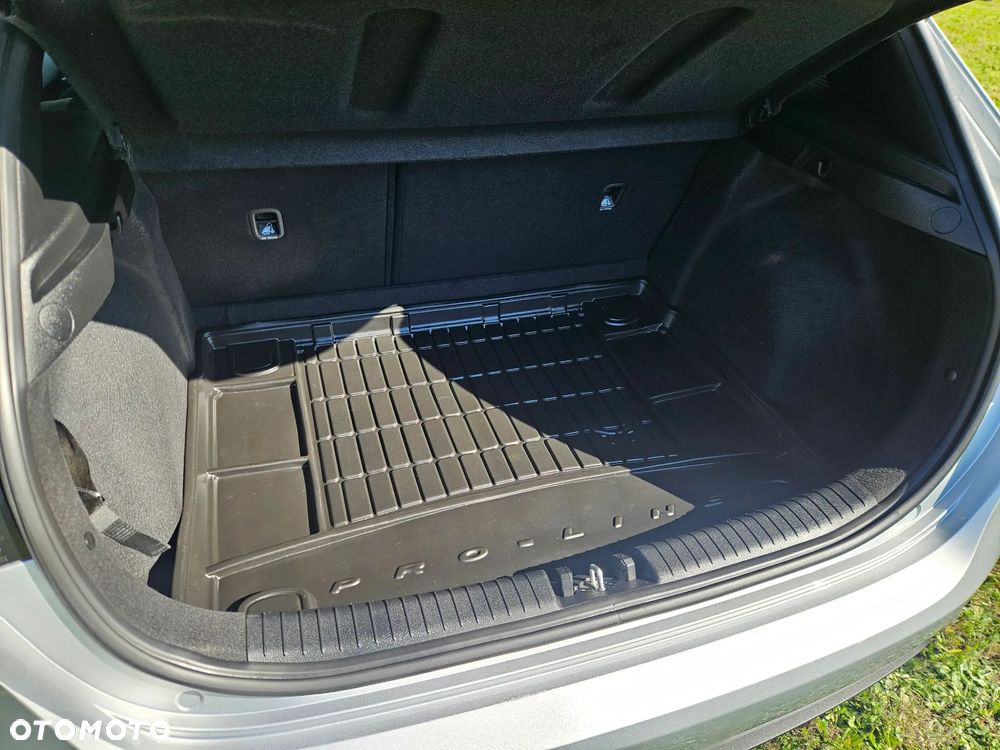 Kia Ceed - 16
