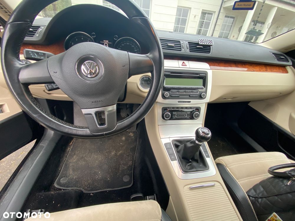 Volkswagen Passat 1.8 TSI Comfortline - 6