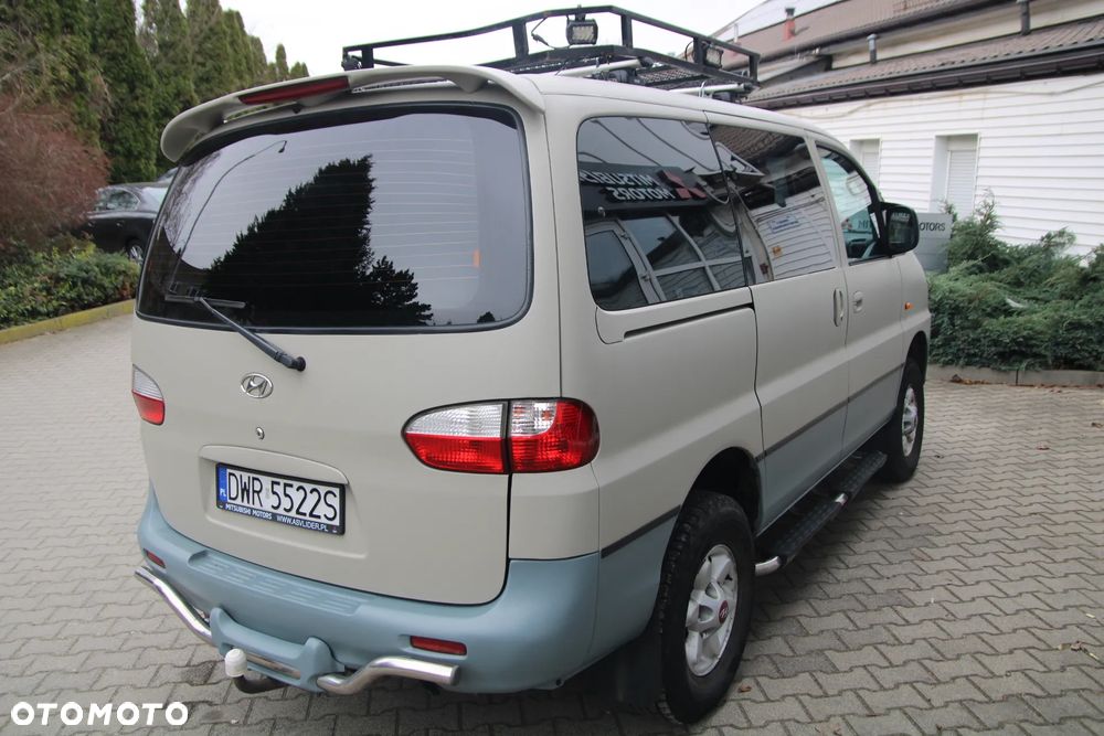 Hyundai H-1 Starex - 8