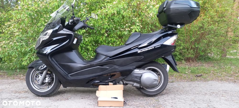 Suzuki Burgman - 4
