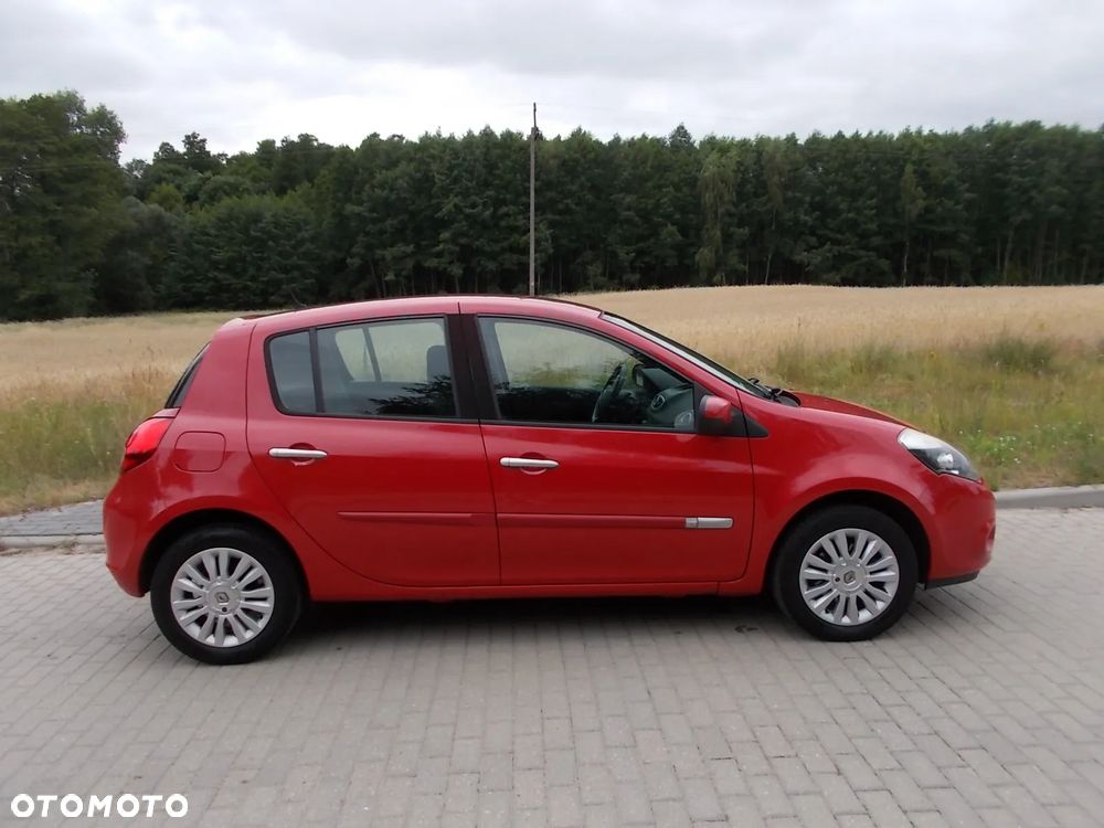 Renault Clio 1.2 16V Luxe Dynamique - 5
