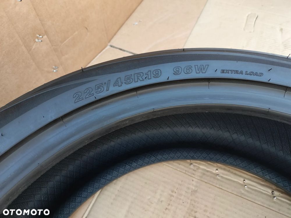 OPONY LETNIE WESTLAKE Z107 225/45 R19 96W 2025 - 10