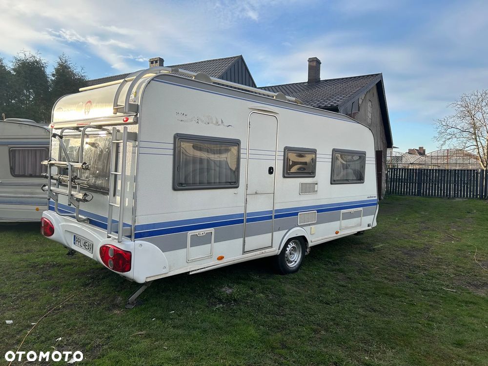 Hobby 495 zadbana z przedsionkiem i napędem - 5