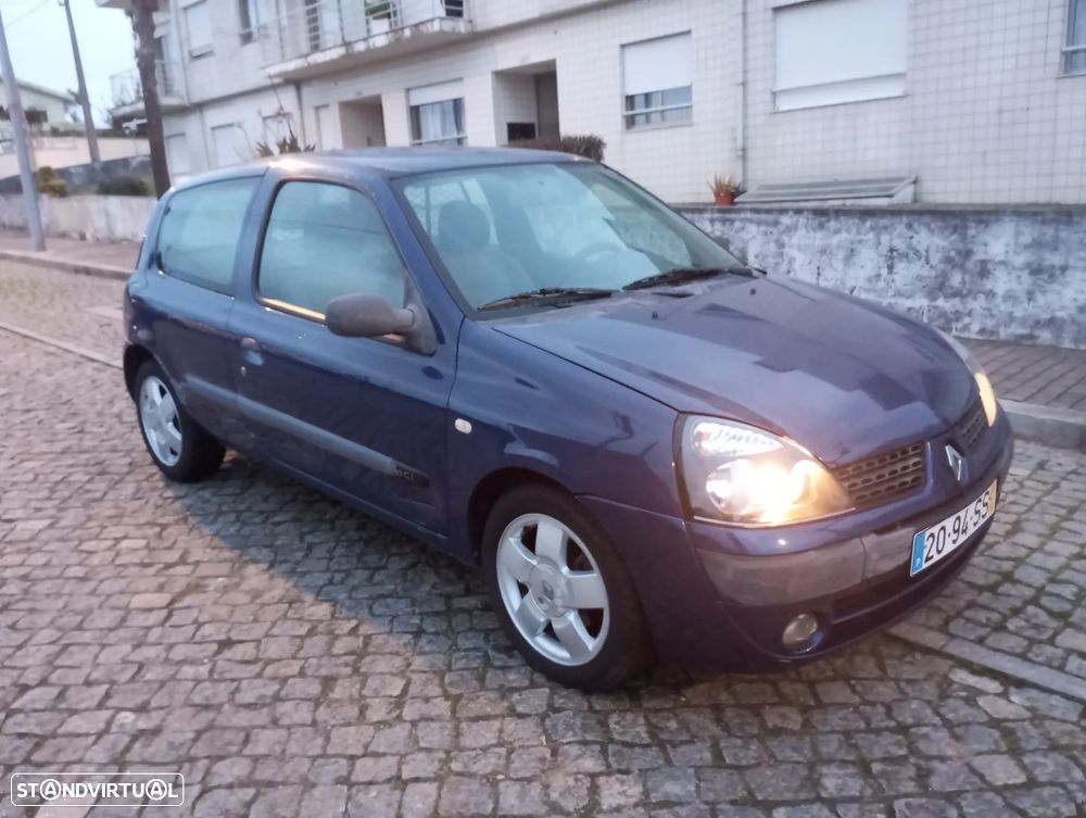Renault Clio 1.5 dCi Authentique - 1