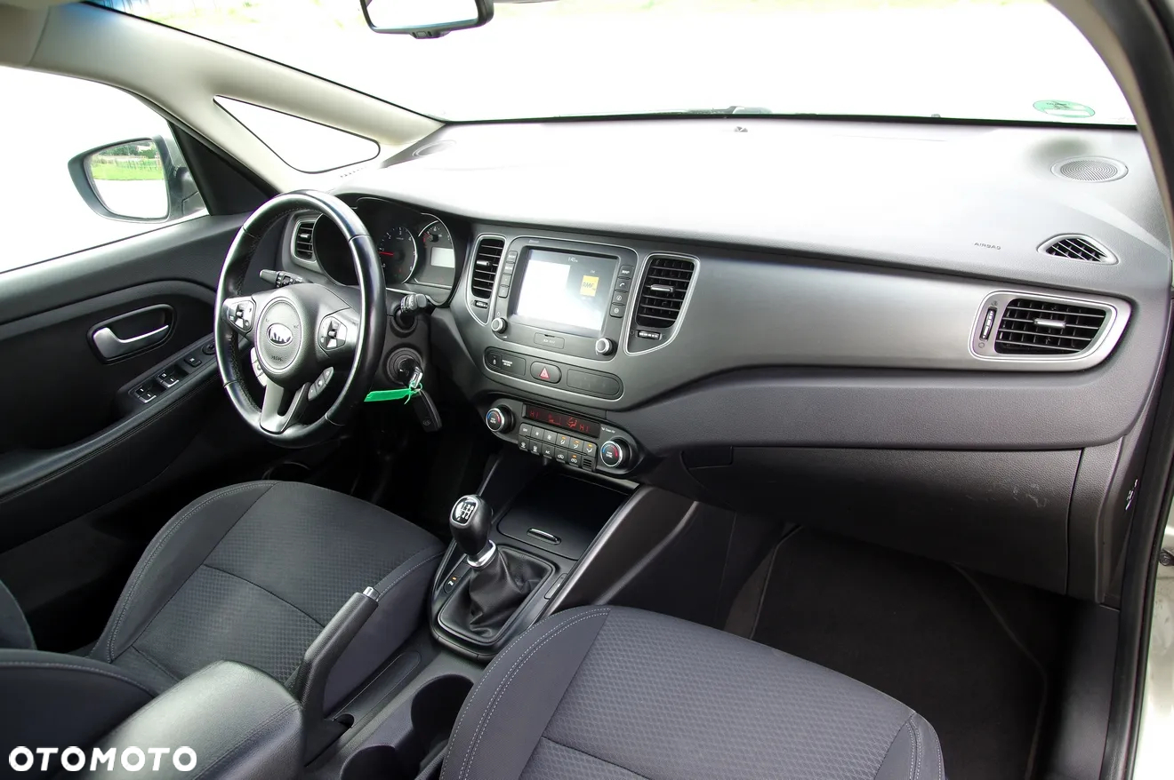 Kia Carens 1.7 CRDi XL 7os - 28