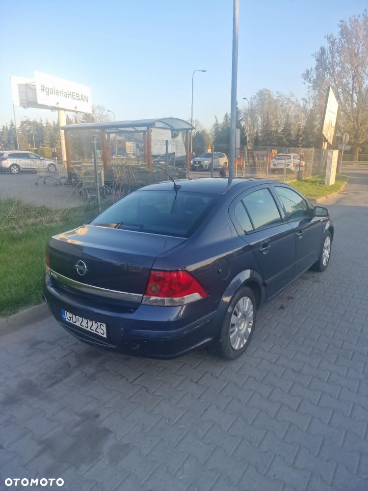 Opel Astra 1.8 Enjoy - 4