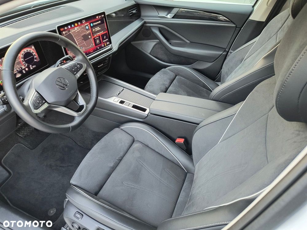 Volkswagen Passat - 13