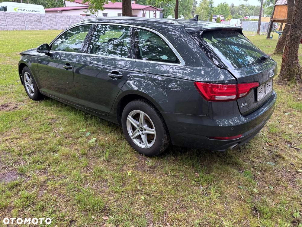 Audi A4 Avant 2.0 TDI DPF Ambiente - 4