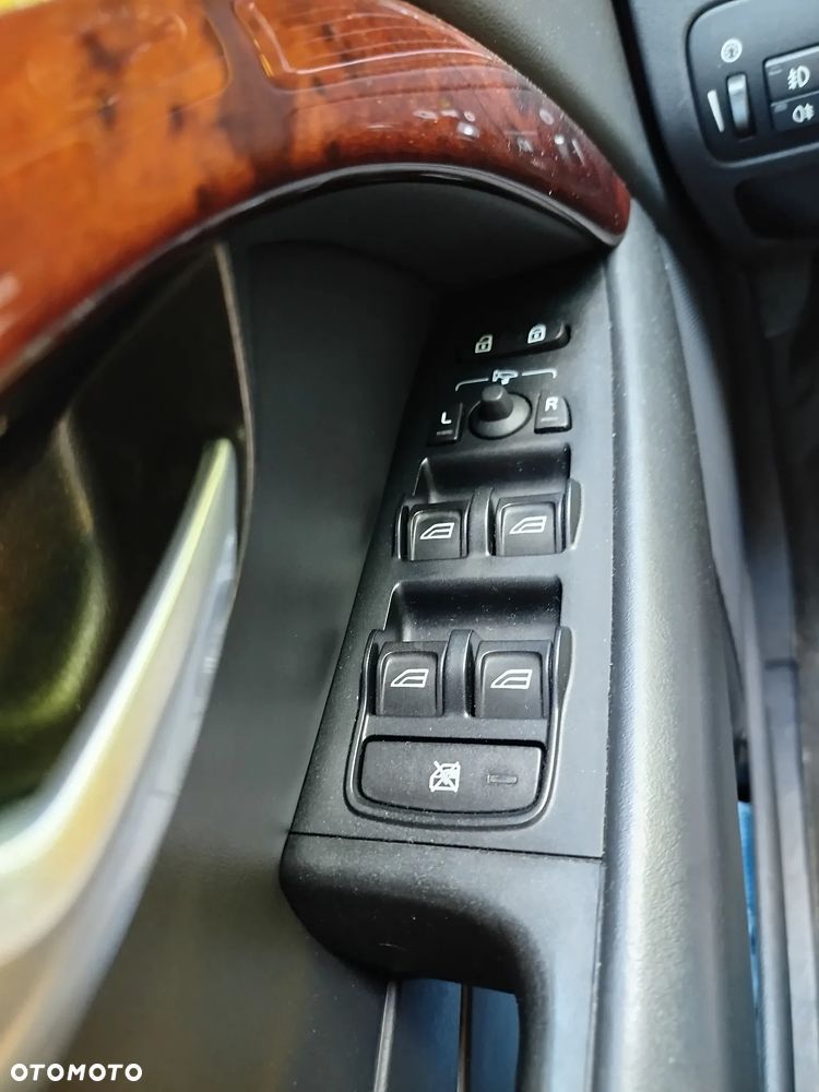 Volvo V70 2.0D Momentum - 22
