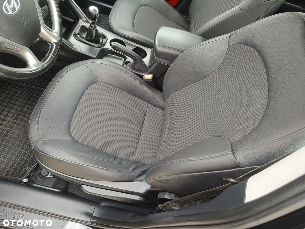 Hyundai ix35 1.7 CRDi 2WD blue Style - 21