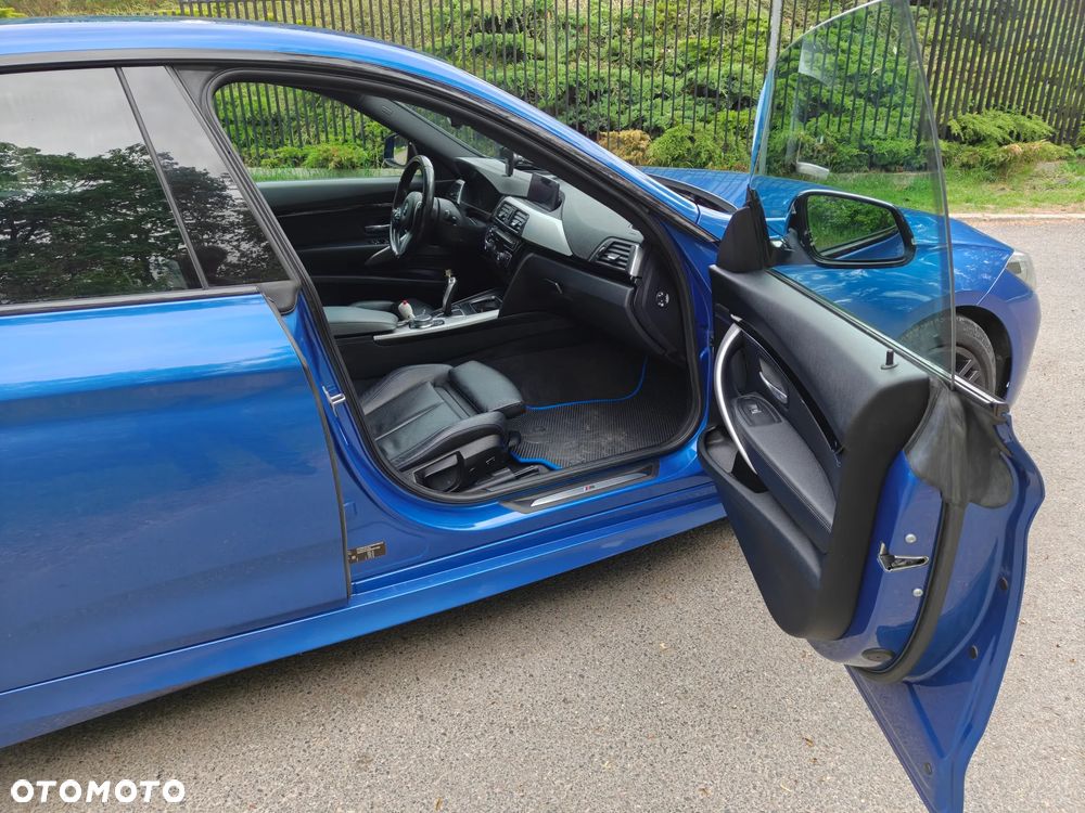 BMW 3GT 320d M Sport - 31