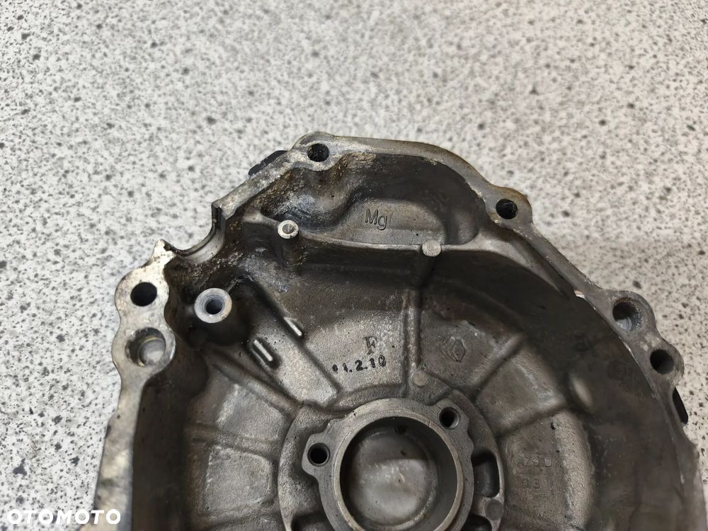 Dekiel, pokrywa silnika Suzuki GSR 600 GSR600 - 10