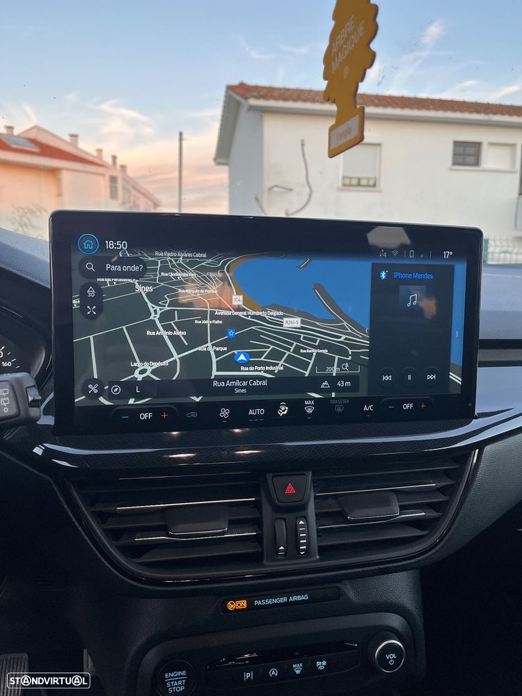 Ford Focus 1.0 EcoBoost Hybrid ST-LINE X - 17