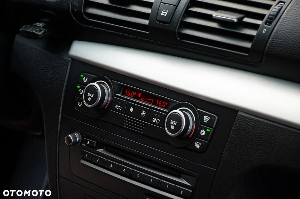 BMW Seria 1 116i - 12