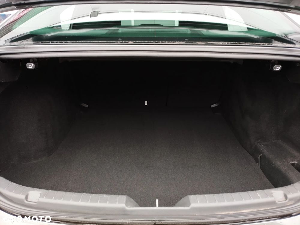 Mazda 3 2.0 mHEV Hikari - 19