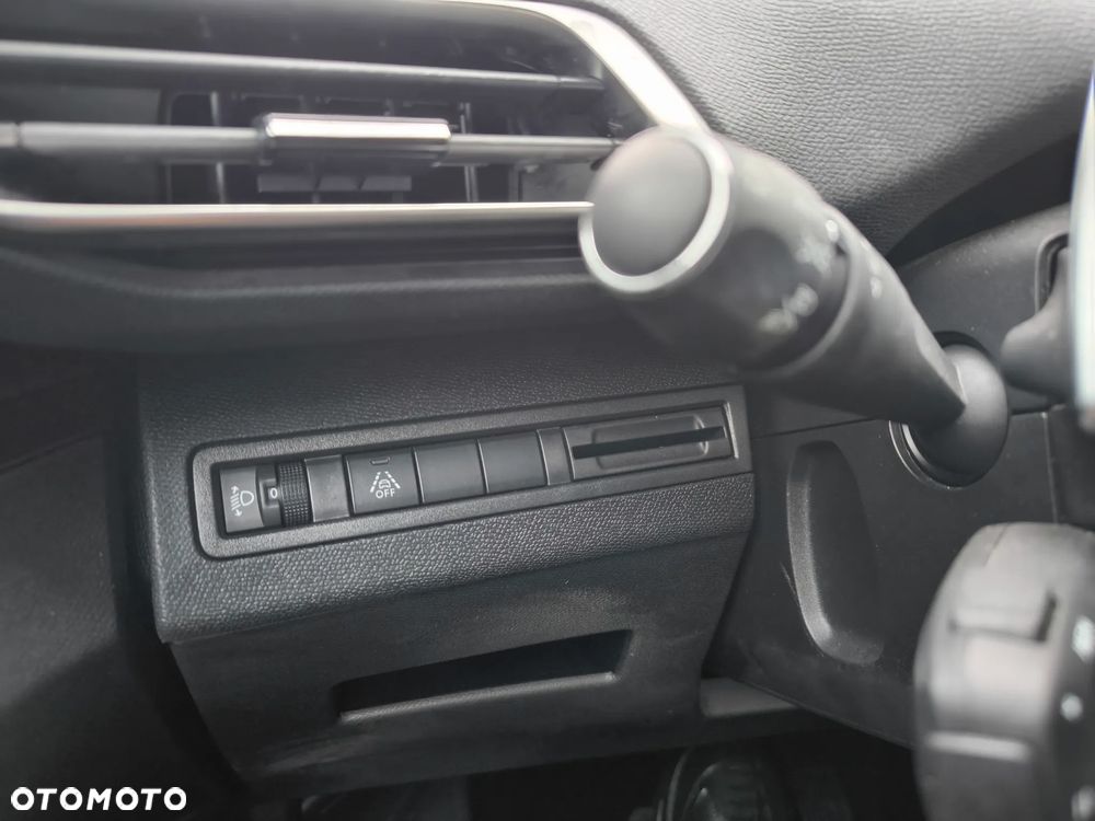 Peugeot 3008 1.2 PureTech GPF Allure S&S EAT8 - 12