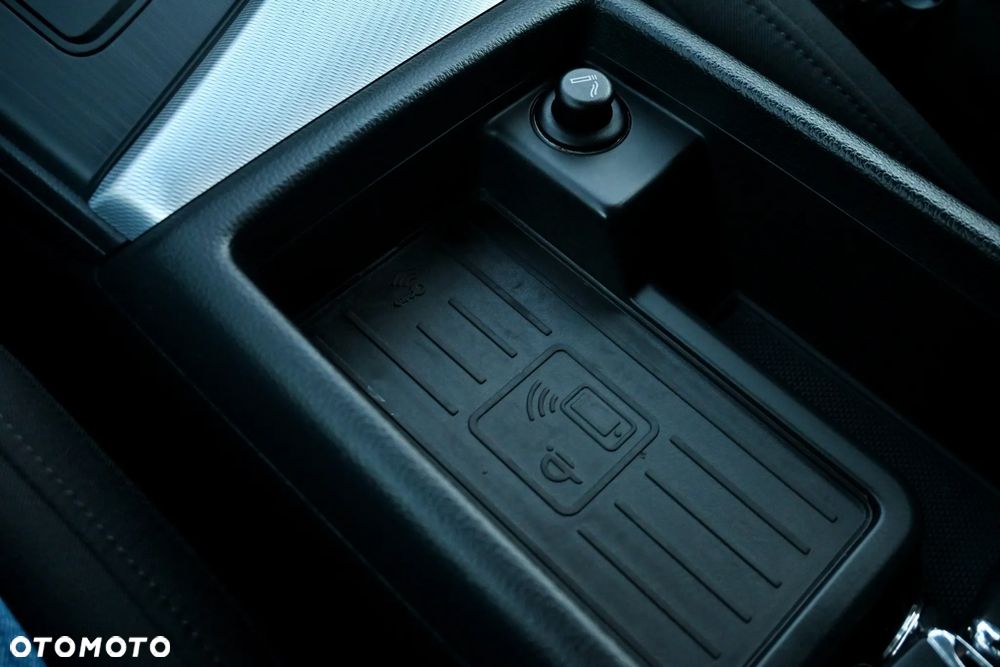 Audi A4 Avant 2.0 TDI ultra S tronic sport - 38
