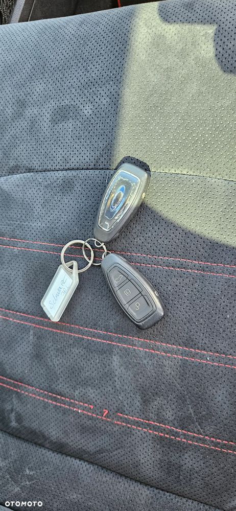 Ford S-Max 2.0 TDCi DPF Titanium X - 33