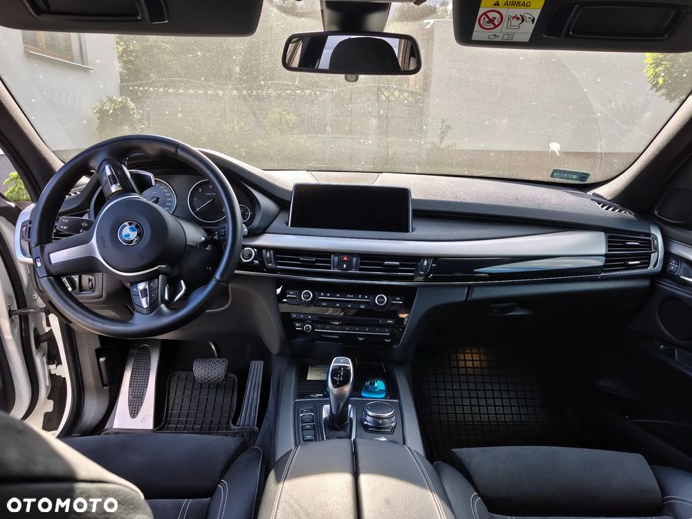 BMW X5 xDrive25d - 10