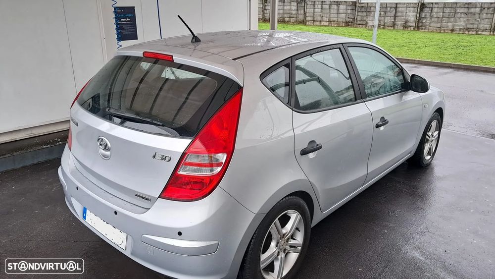 Hyundai i30 1.6 CRDI Blue Classic - 3