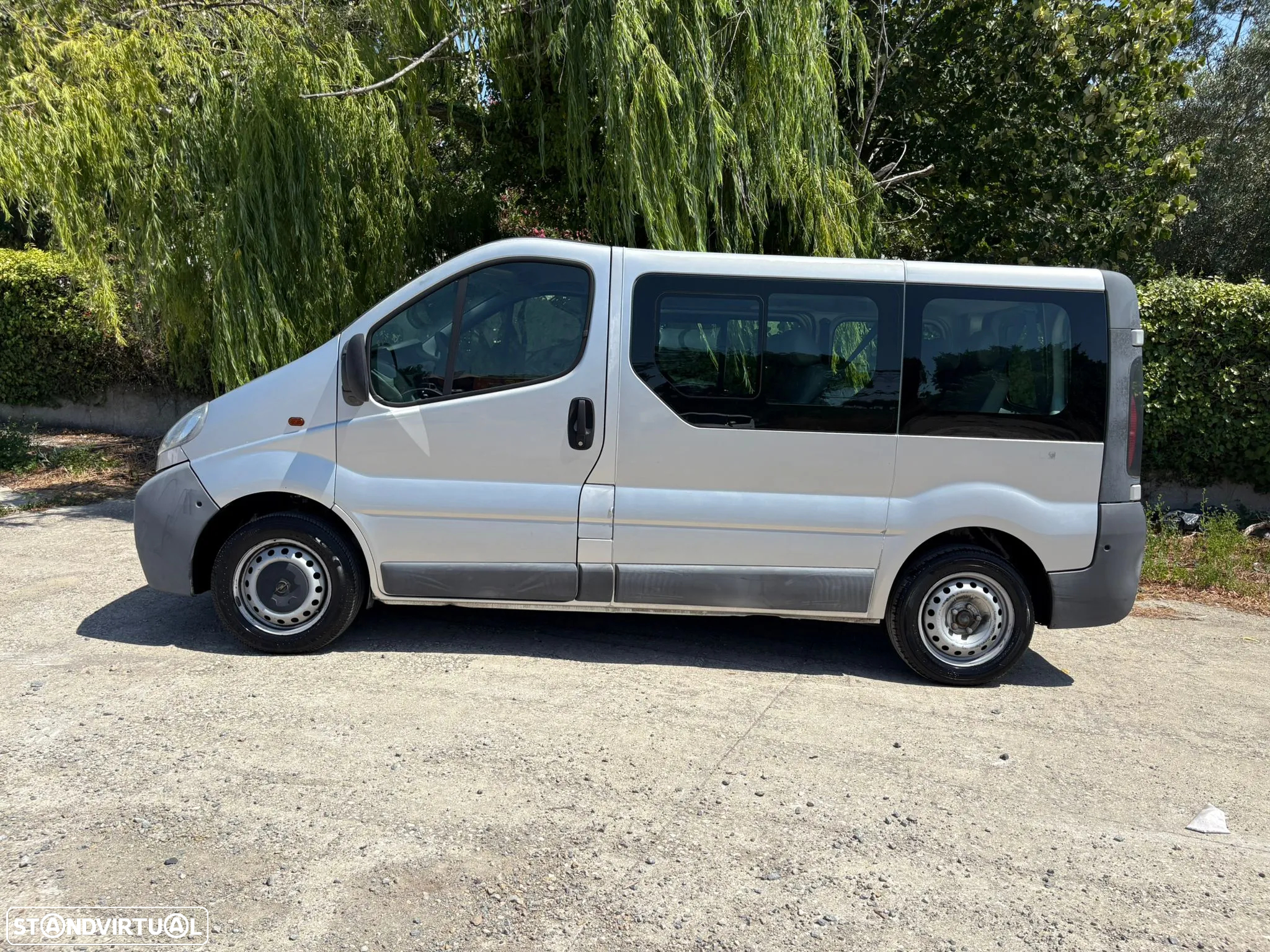 Opel Vivaro 1.9 DTi L1 H1 - 2