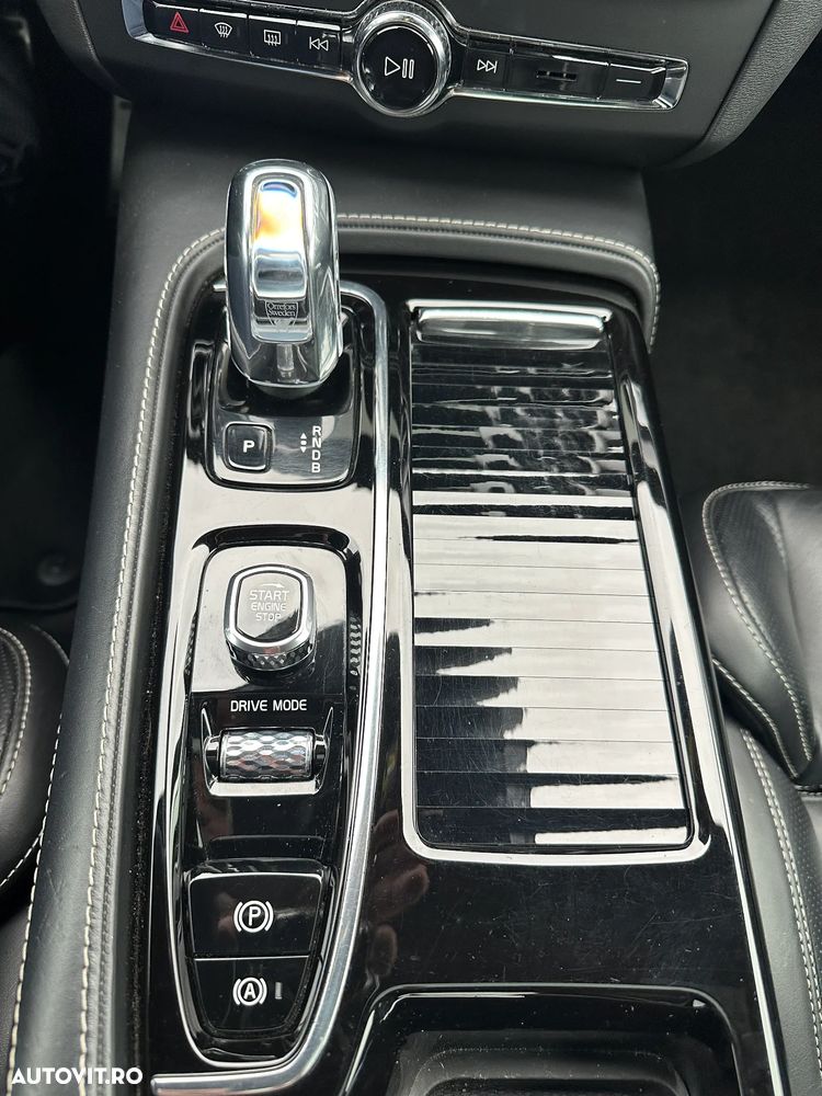Volvo S90 T8 Twin Engine AWD Geartronic R Design - 19