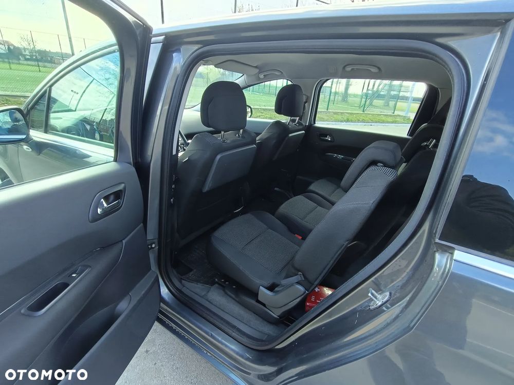 Peugeot 5008 1.6 HDi Premium - 10