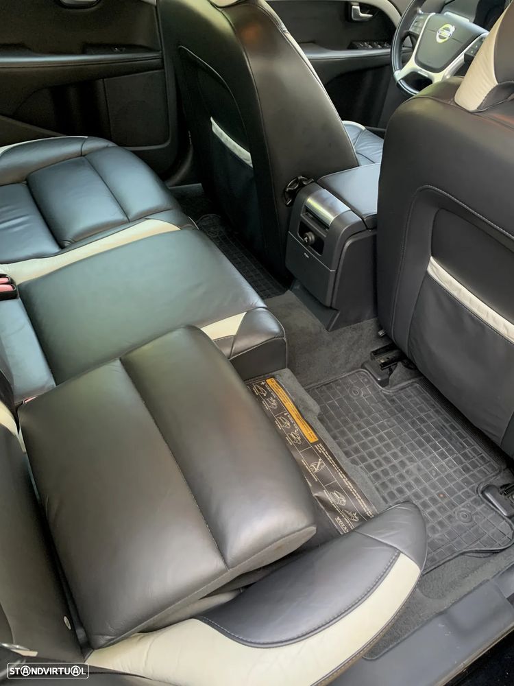 Volvo V70 2.0 D3 R-Design S/S Geartronic - 11