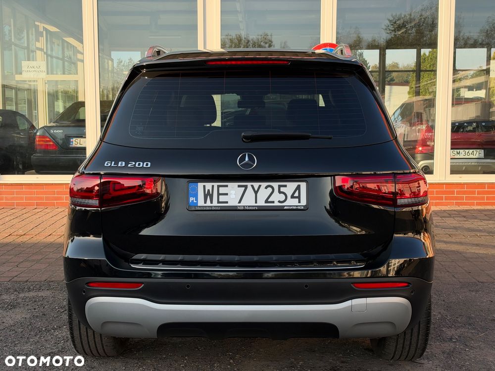 Mercedes-Benz GLB - 4
