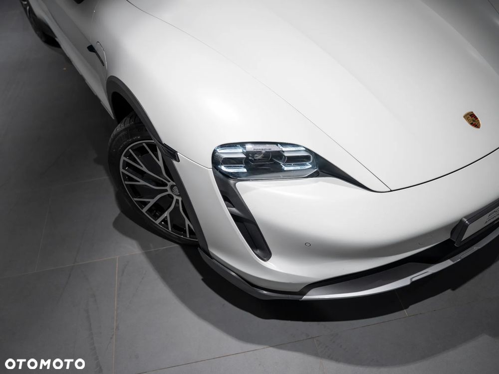 Porsche Taycan 4S - 16