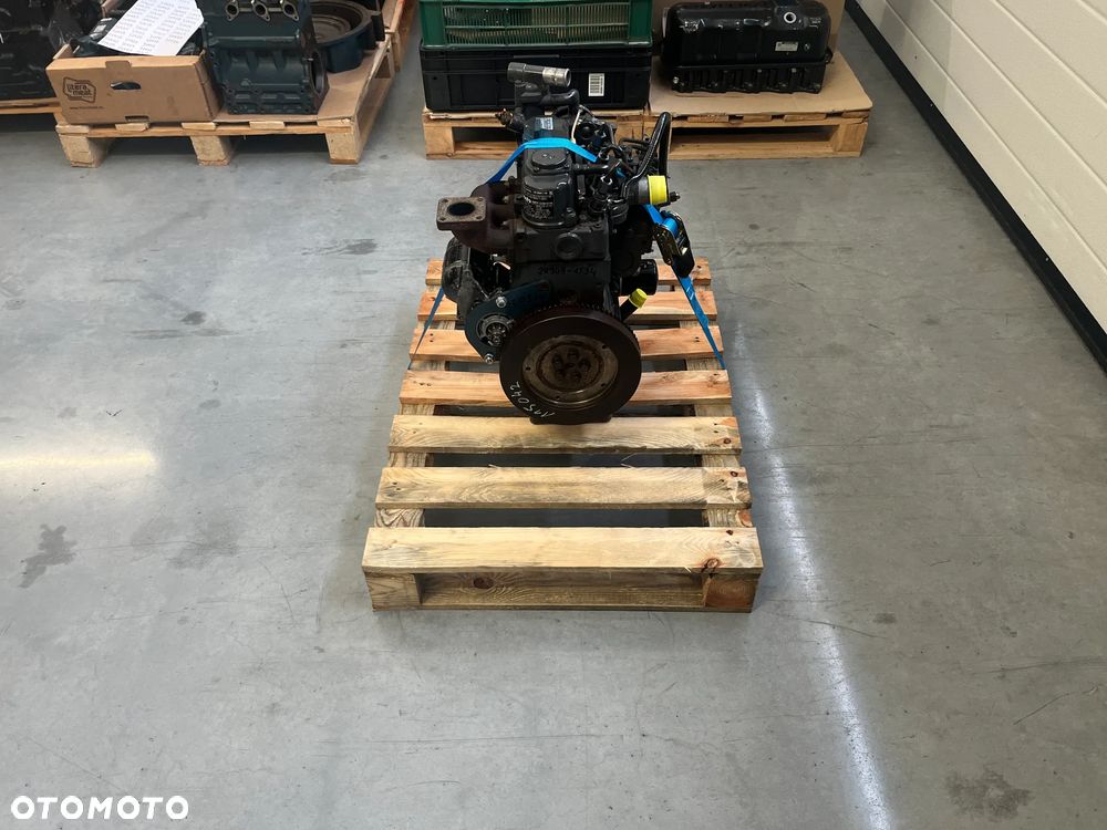 SILNIK KUBOTA D722 ET04 TIER 4 13.2 KW  7317 zł netto - 2