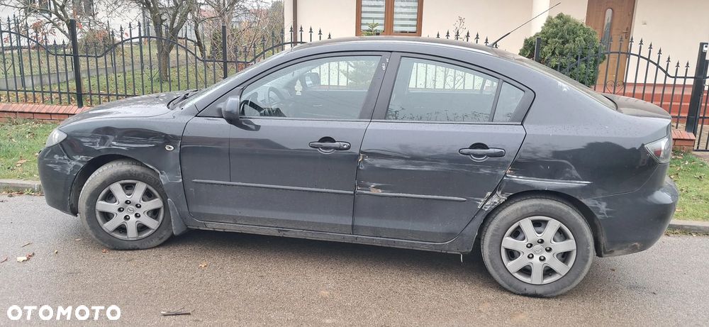 Mazda 3 - 4