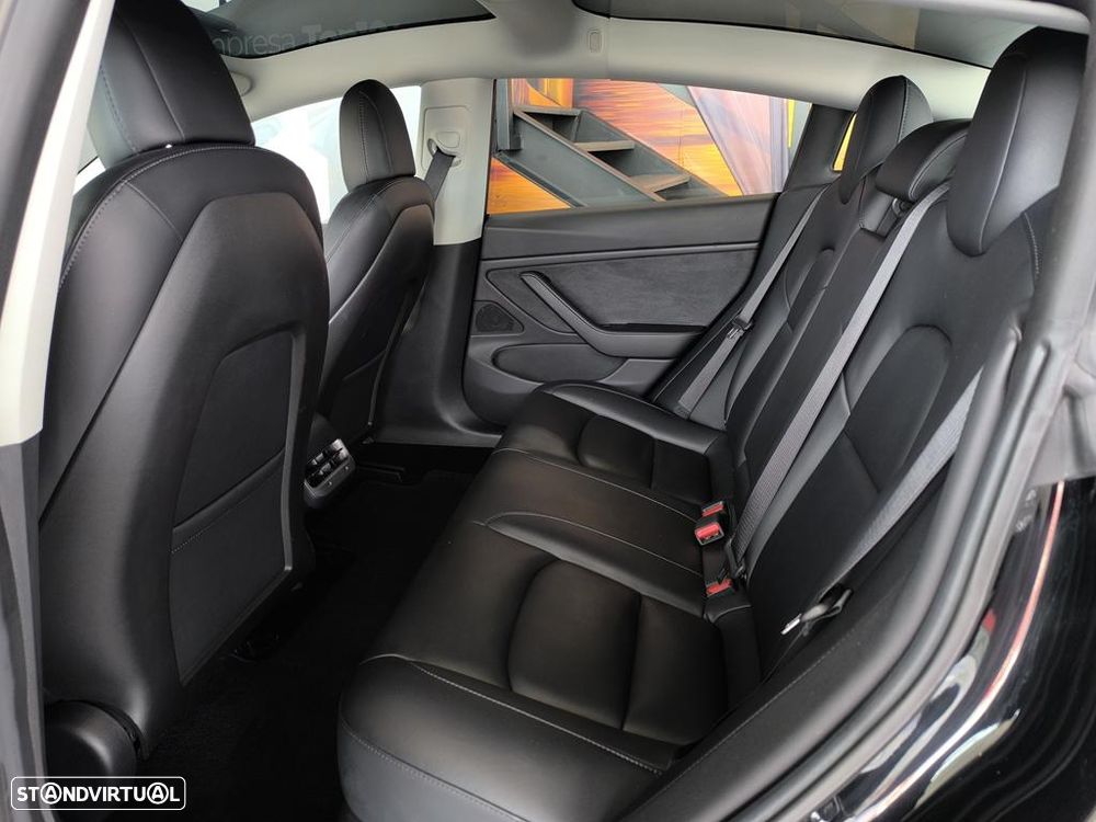 Tesla Model 3 - 17