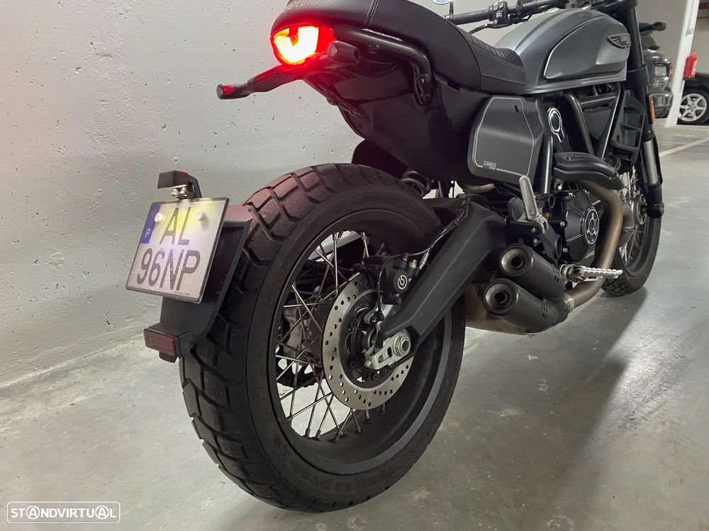 Ducati Scrambler Night Shift - 3