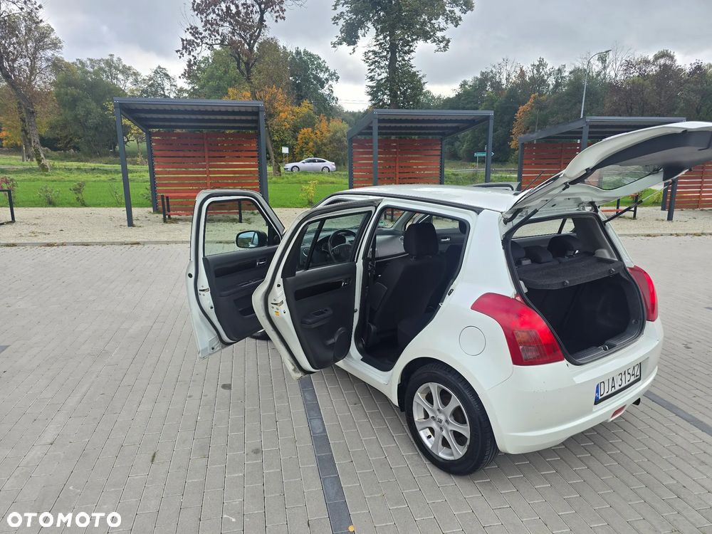 Suzuki Swift 1.3 Comfort - 21