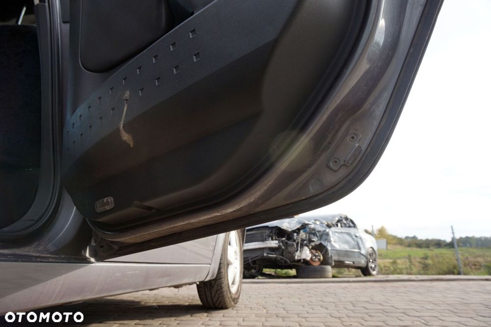 DRZWI TYLNE PRAWE MEGANE II PH1 KOMBI NV603  SZARY RENAULT 2002-2006 - 7