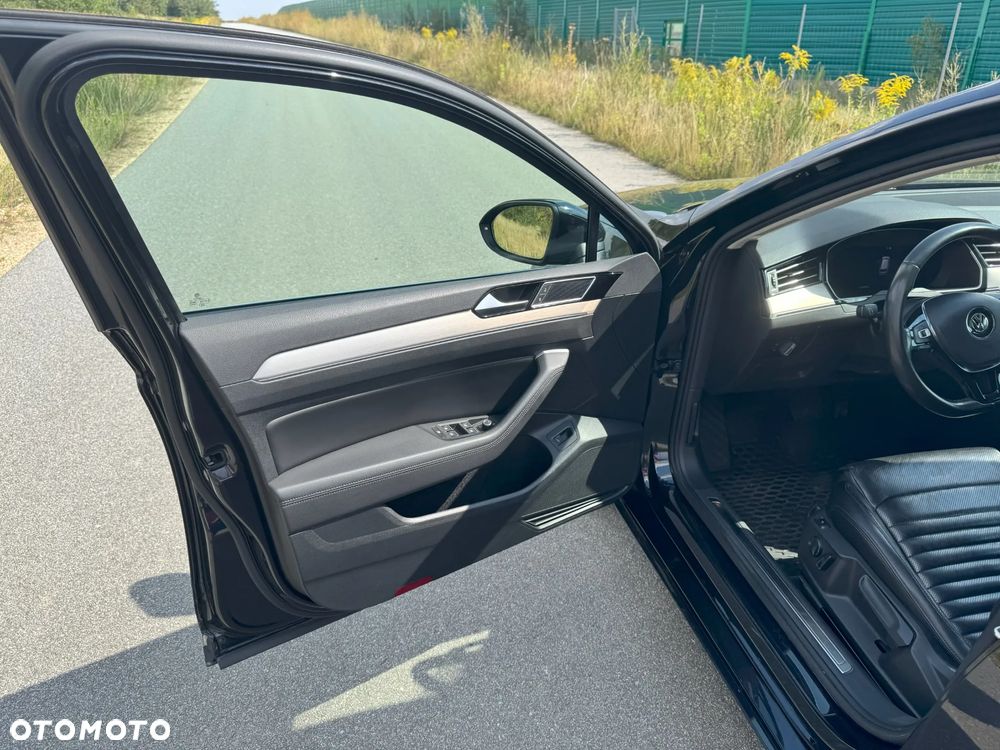 Volkswagen Passat - 5