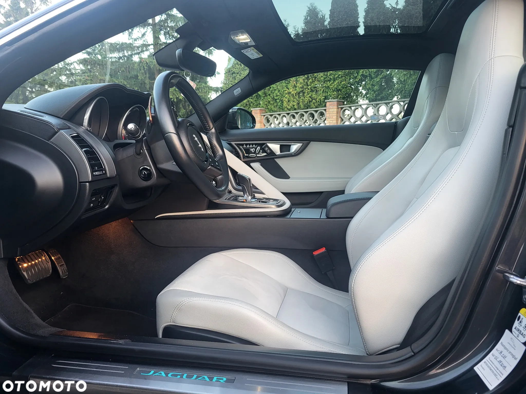 Jaguar F-Type S - 11
