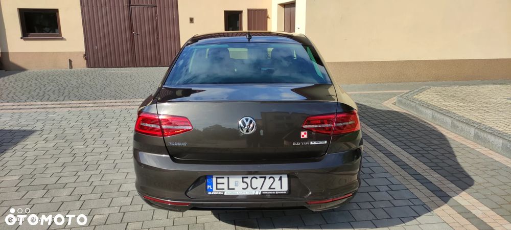 Volkswagen Passat 2.0 TDI BMT Comfortline DSG - 12