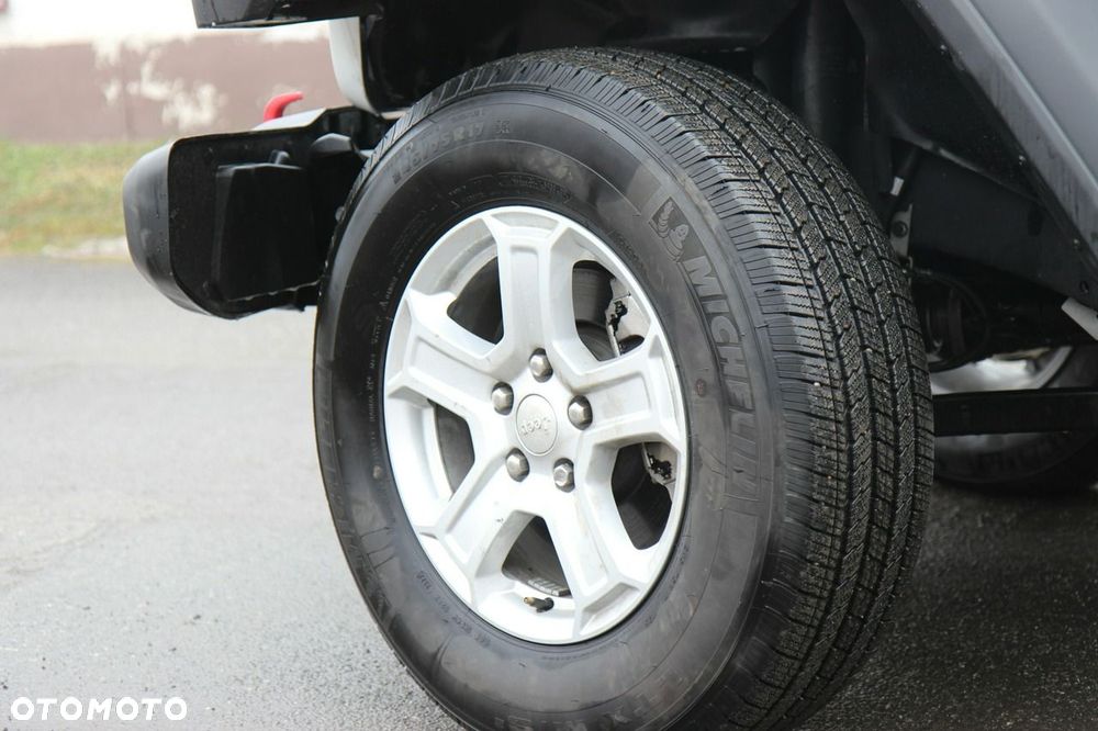 Jeep Wrangler - 14