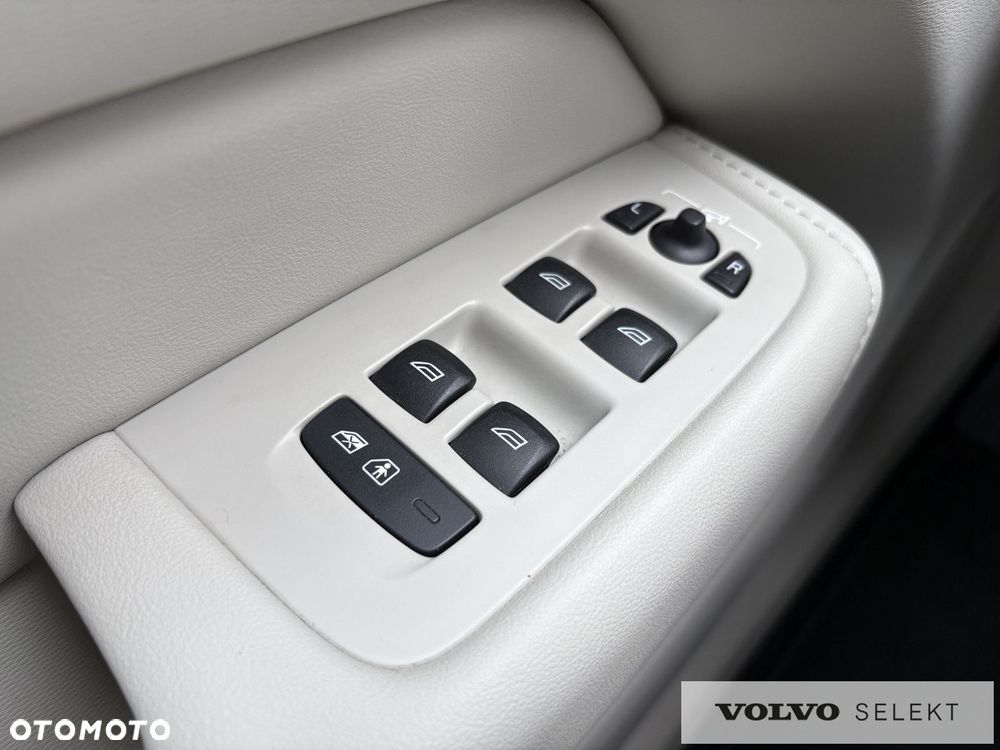 Volvo XC 60 - 20