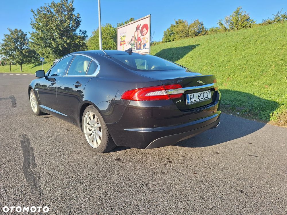 Jaguar XF 2.2 D Luxury - 2