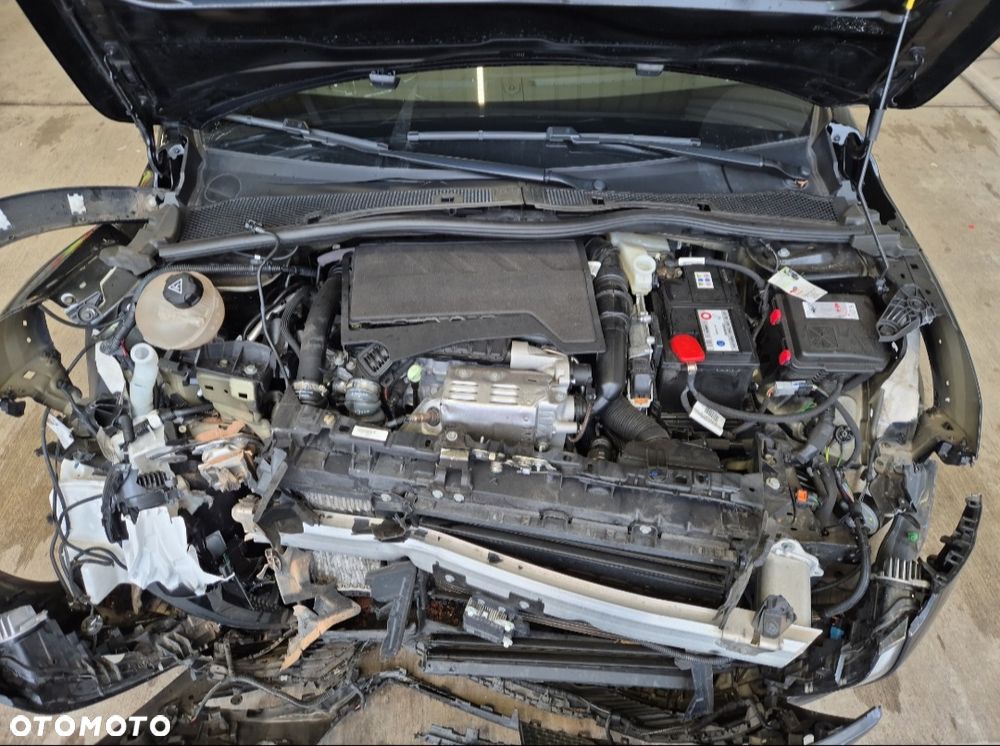 Peugeot 208 PureTech 130 EAT8 GT - 14