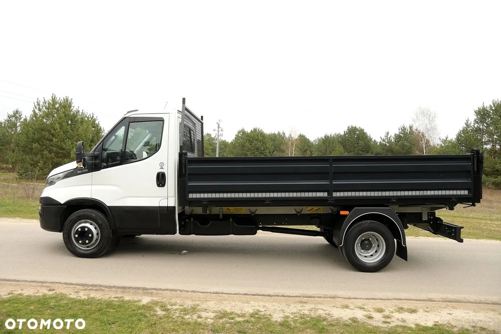 Iveco DAILY//70C17// 3.0 170 KM- podwójne tylne koła// WYWROTKA 3-stronna// Rozstaw osi 410 cm// SALON POLSKA//BEZWYPADKOWY// I WŁAŚCICIEL - 10