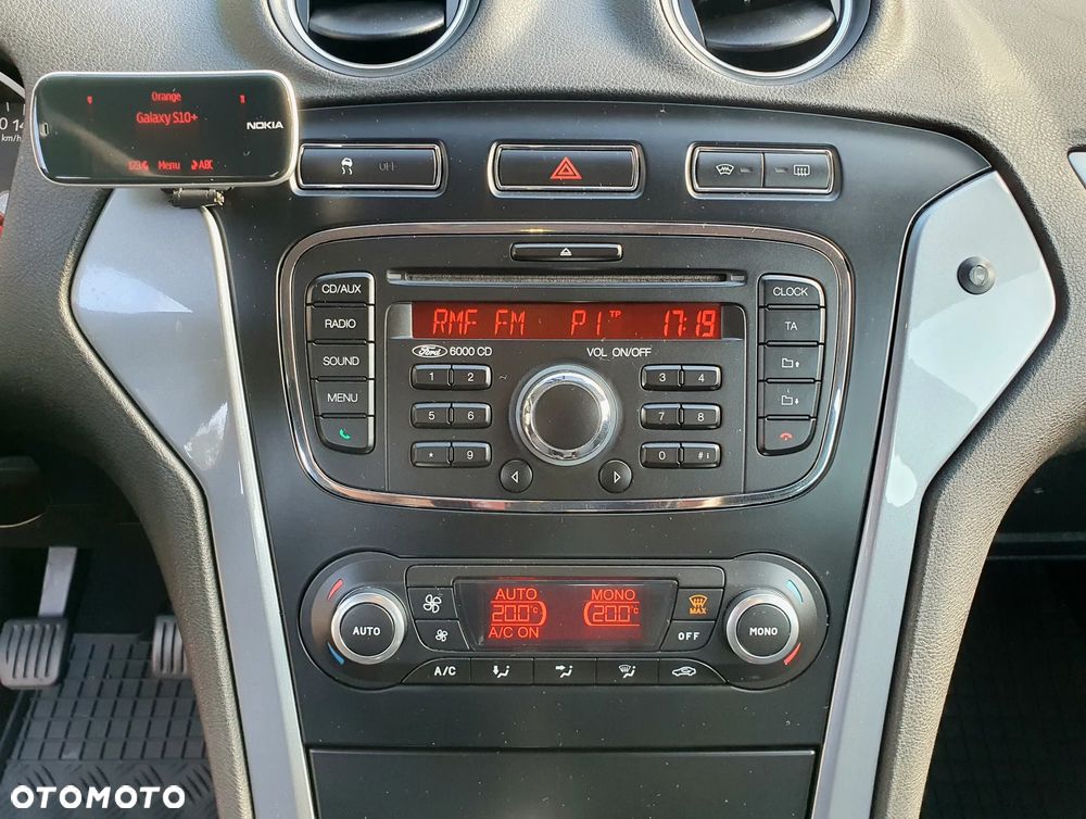 Ford Mondeo 2.0 TDCi Trend - 13