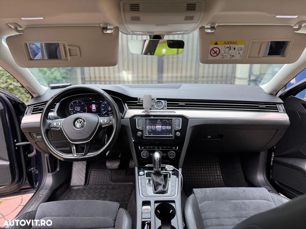 Volkswagen Passat Variant 2.0 TDI DSG Highline - 19