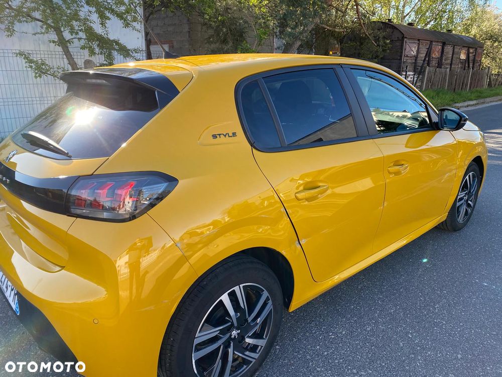 Peugeot 208 PureTech 75 Allure - 28